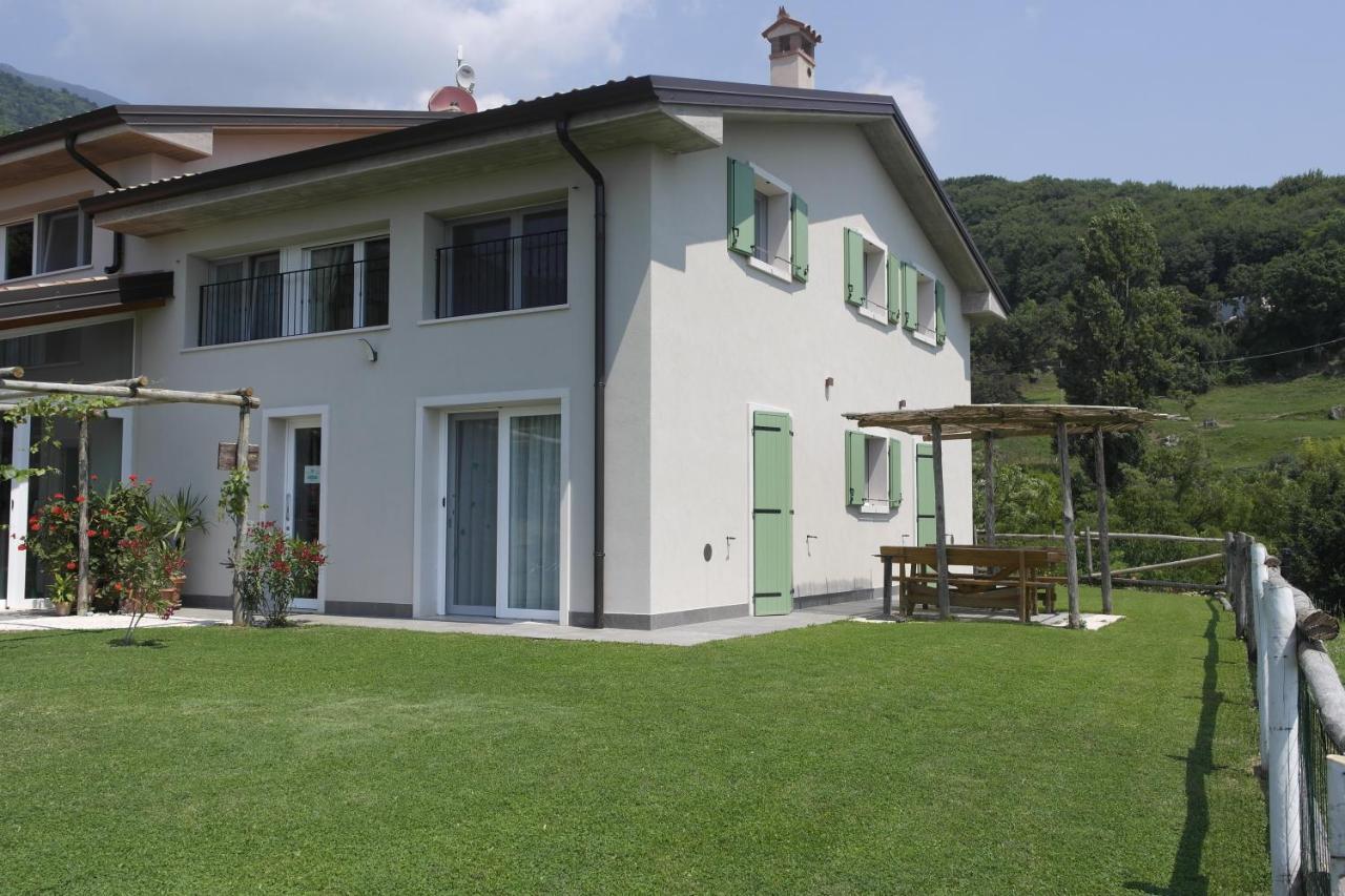 Agriturismo Fattoria Monte Baldo Vista Lago Caprino Veronese Eksteriør billede