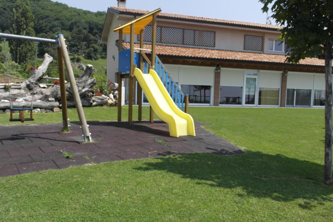 Agriturismo Fattoria Monte Baldo Vista Lago Caprino Veronese Eksteriør billede