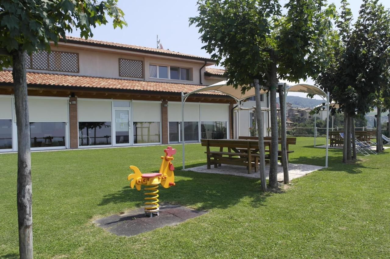 Agriturismo Fattoria Monte Baldo Vista Lago Caprino Veronese Eksteriør billede