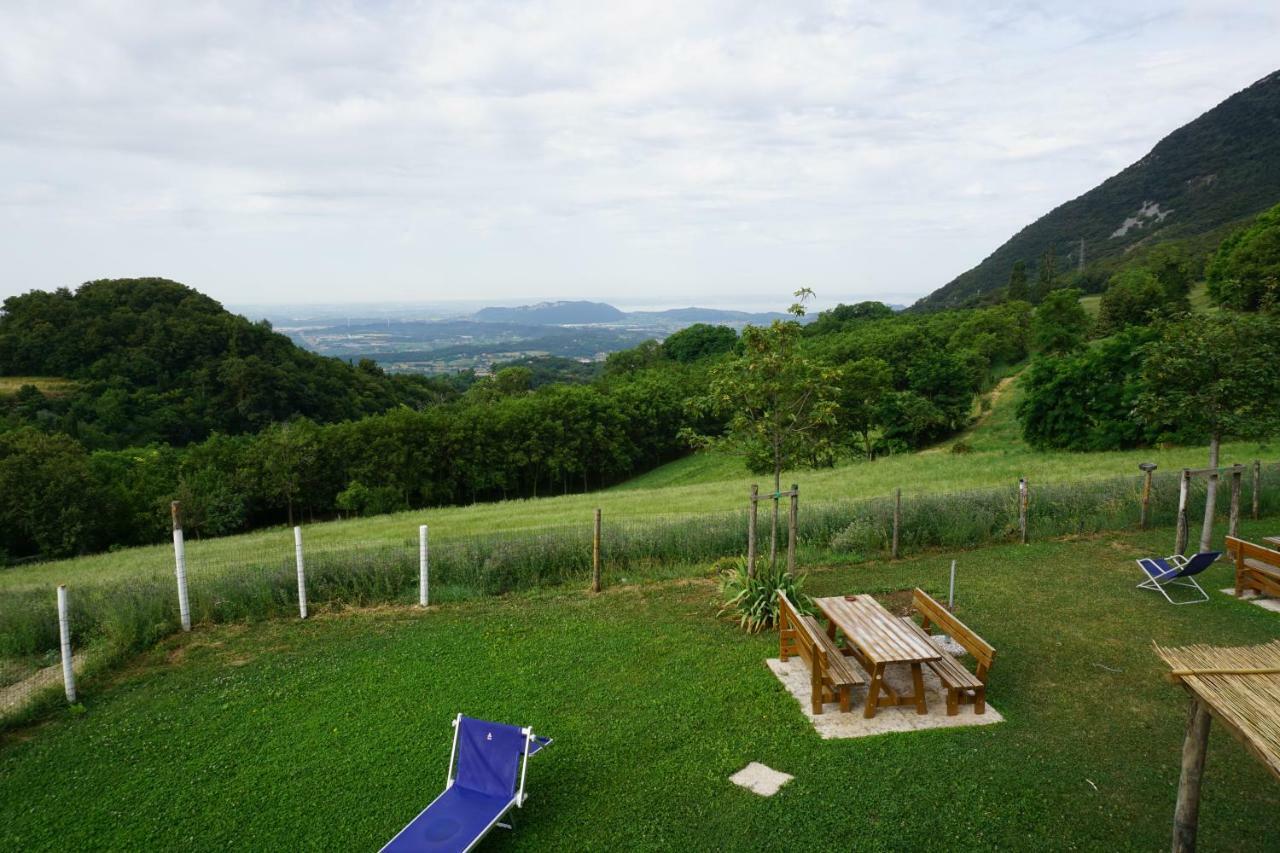 Agriturismo Fattoria Monte Baldo Vista Lago Caprino Veronese Eksteriør billede
