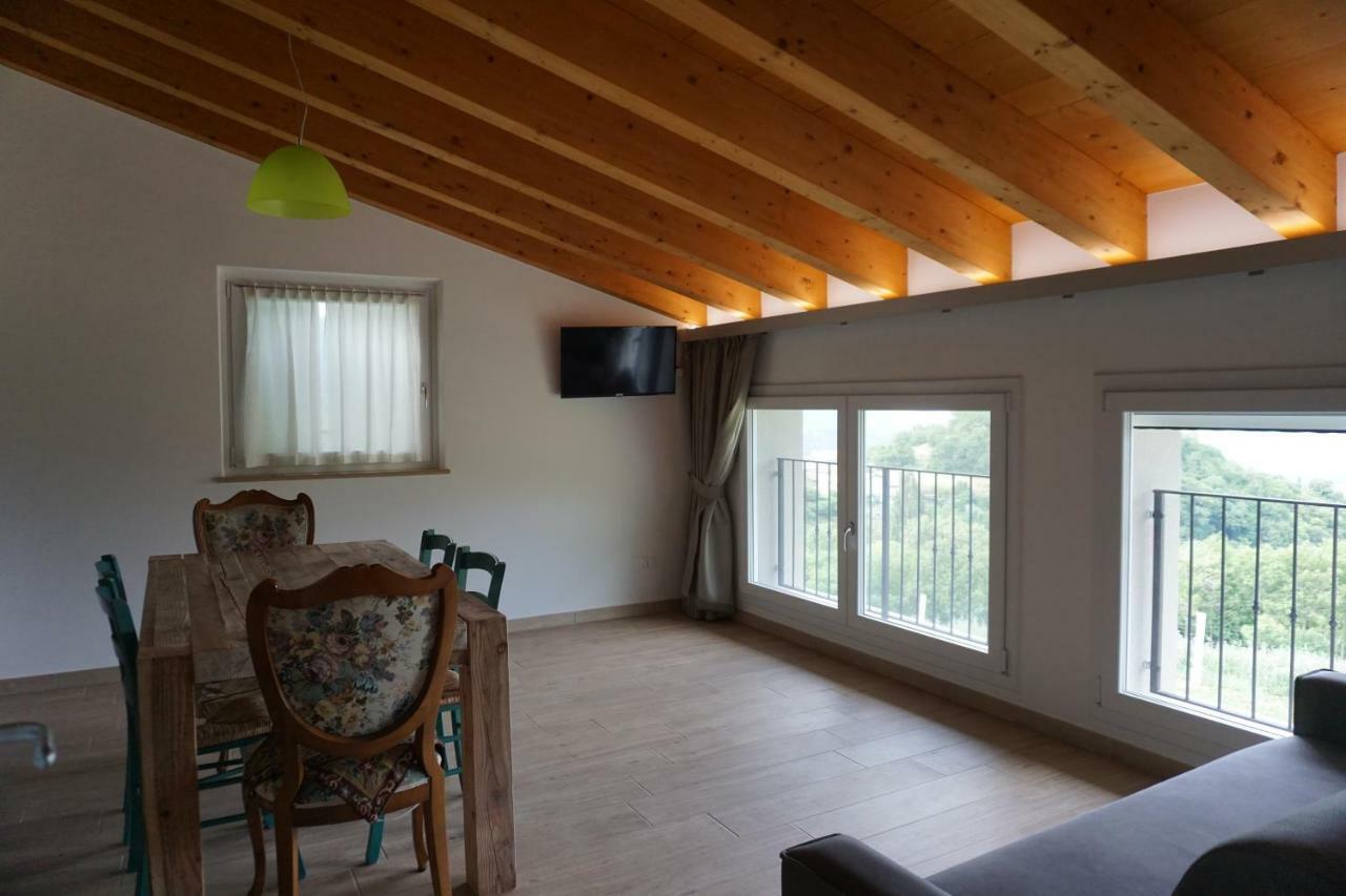 Agriturismo Fattoria Monte Baldo Vista Lago Caprino Veronese Eksteriør billede